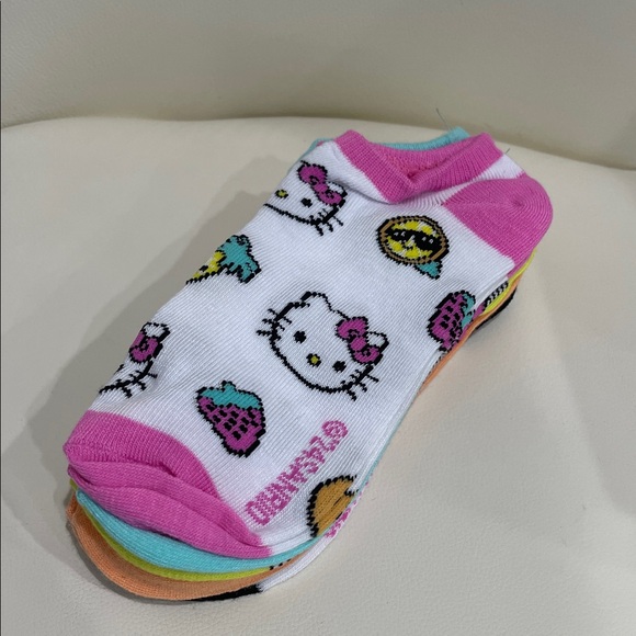 Hello Kitty Set of 5 Pink/White/Yellow Tropical Print & Stripes No Show SOCKS - Picture 1 of 4